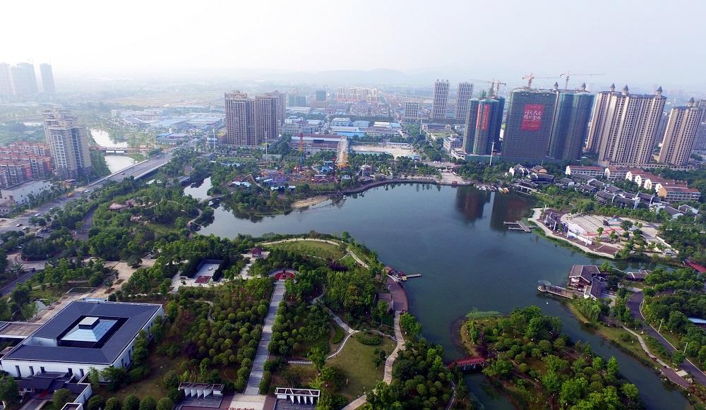 公司承建的常德市丁玲公园新建工程（一标）荣获天下市政金杯树模工程、国家优质工程